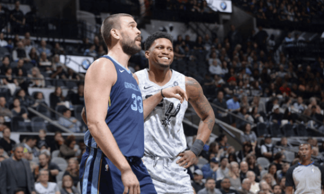 防线犯错 防线犯错