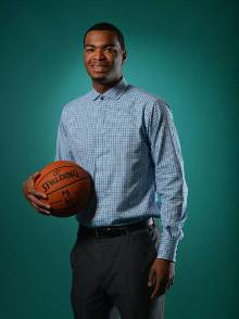 米德尔顿谈重新夺冠：不需改变打法 只需微小调整