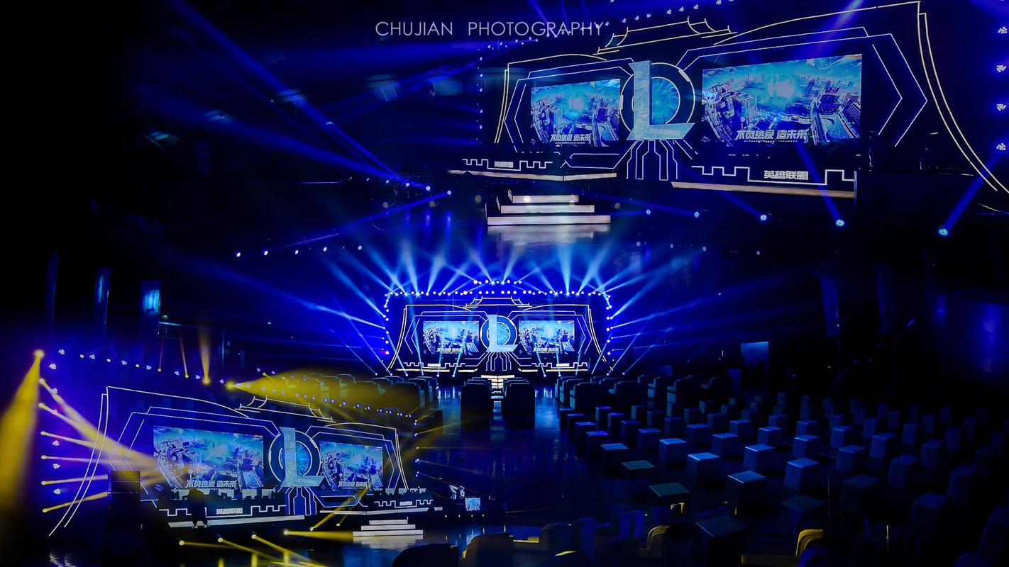 前国脚暗讽韦世豪：盯着欠薪不放连朋友也不是！我就从来没闹过.