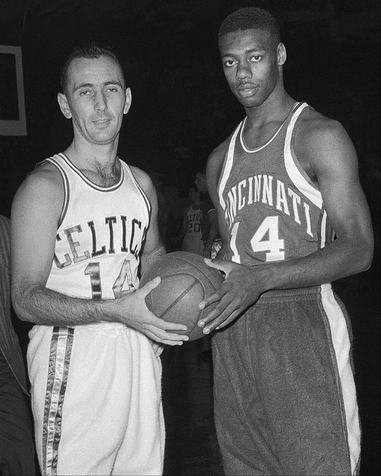 巴萨列数据赞佩德里：次夺回球权冠绝西甲，但仅次犯规.