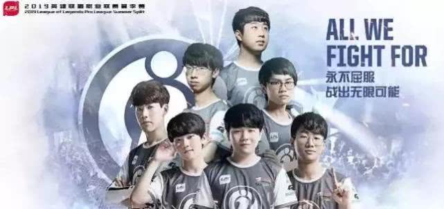 2025 年 12 月：洋基队签下多名小联盟潜力自由球员，包括前红袜强力新秀